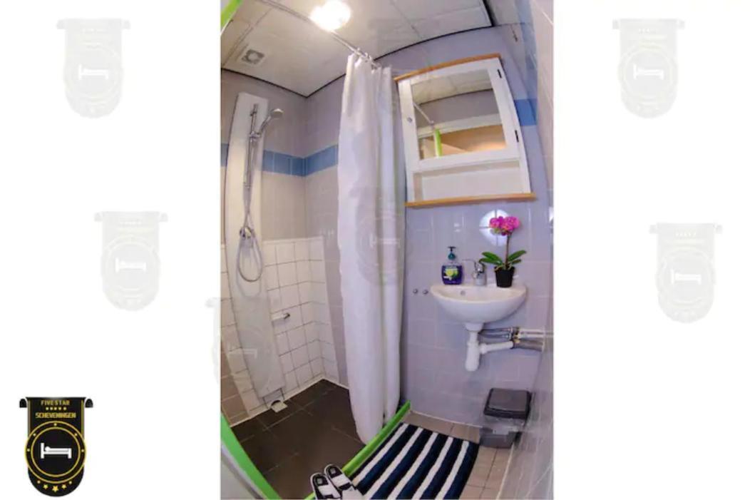 Five Star Scheveningen Bed And Breakfast Bed & Breakfast Den Haag